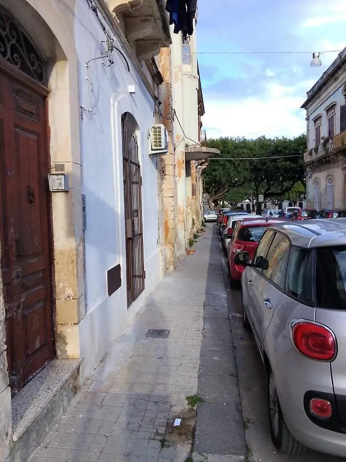 House Aury Apartment Syracuse Italy