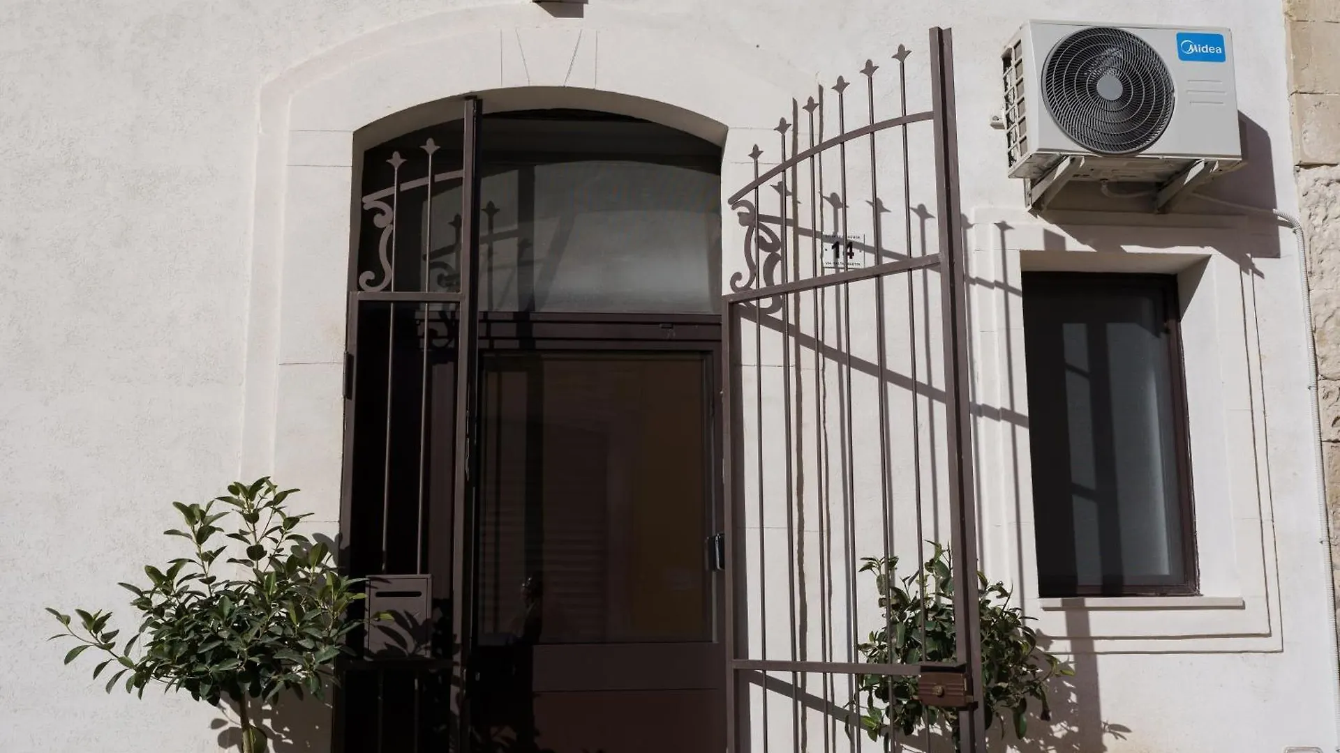 House Aury Apartment Syracuse Italy